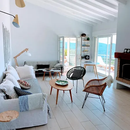 Superb Sea View With Pool And Big Garden Vakantiehuis *