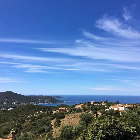 Holiday home Superb Sea View With Pool And Big Garden Pietrosella